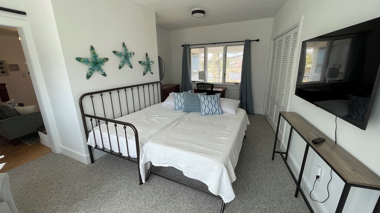 Photo of Bedroom in Bradley Beach