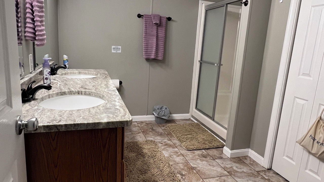 Photo of Bathroom in Shenandoah Junction