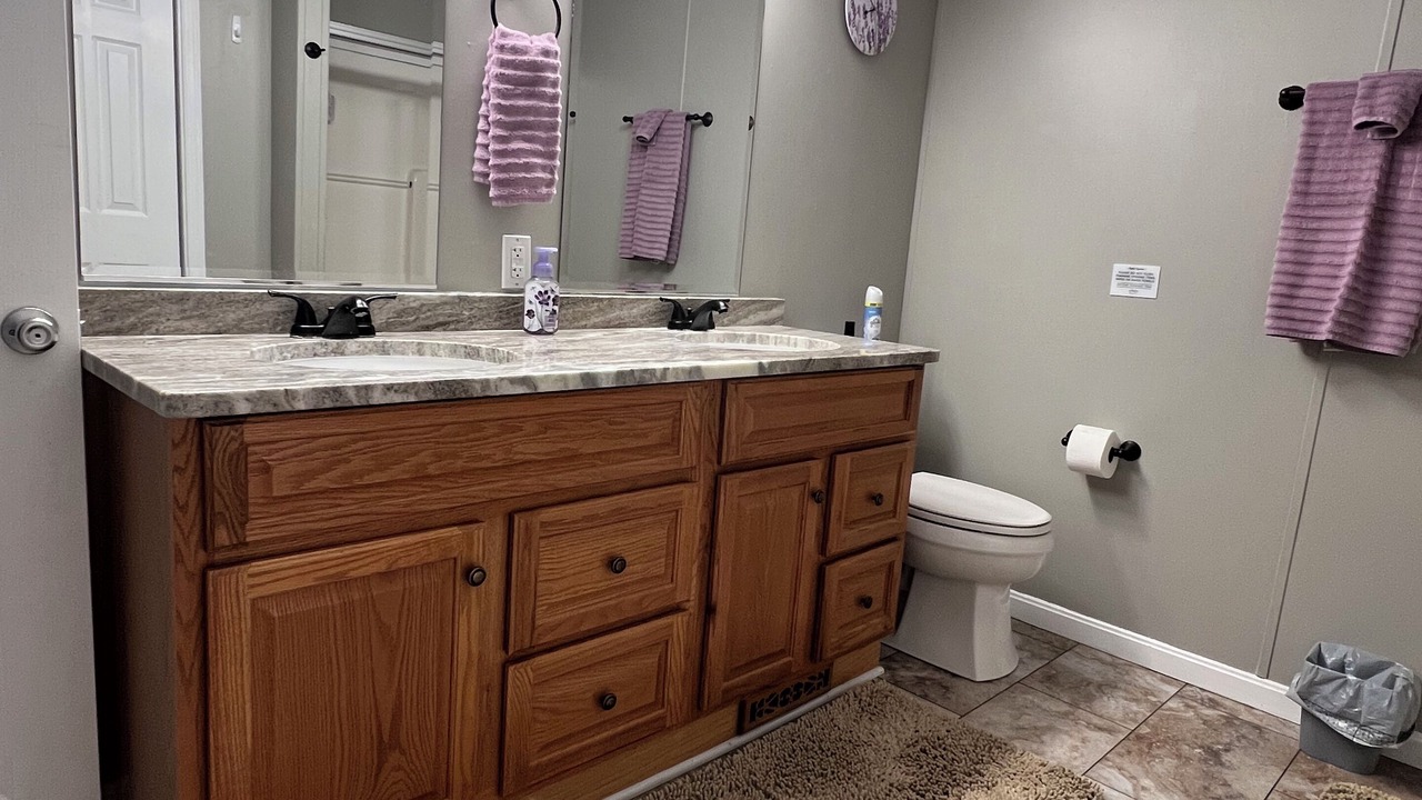 Photo of Bathroom in Shenandoah Junction