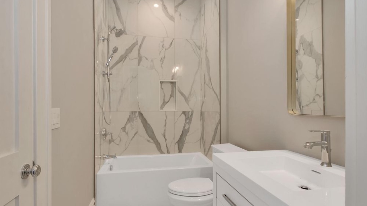 Photo of Bathroom in Stone Harbor