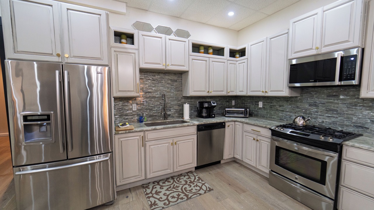 Photo of Kitchen in Grove City