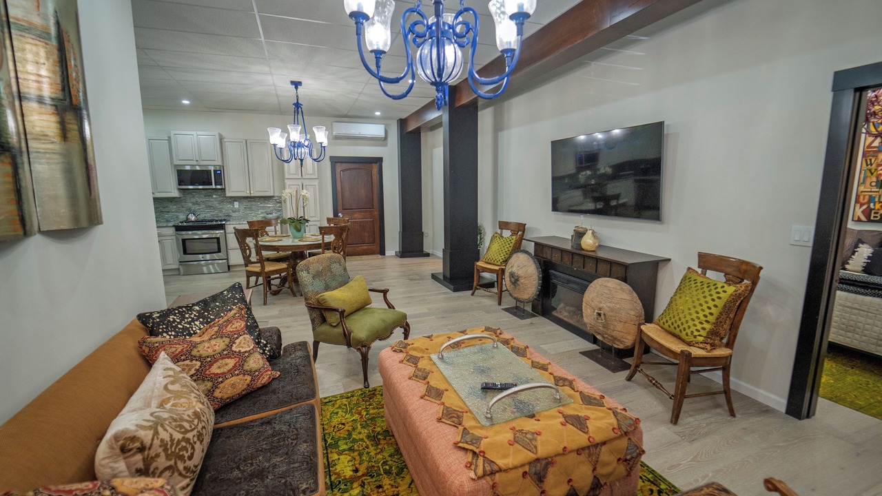 Photo of Livingroom in Grove City