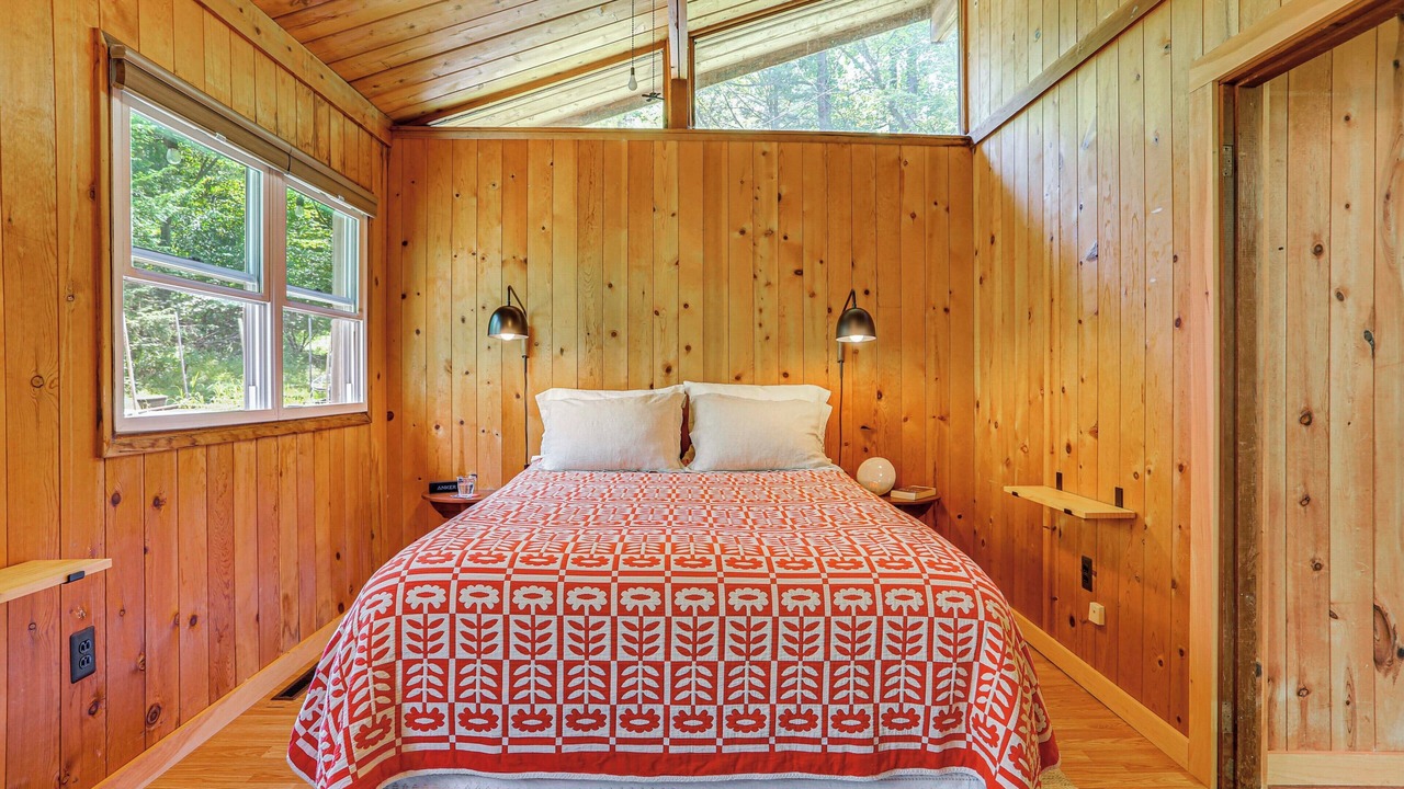 Photo of Bedroom in High Falls