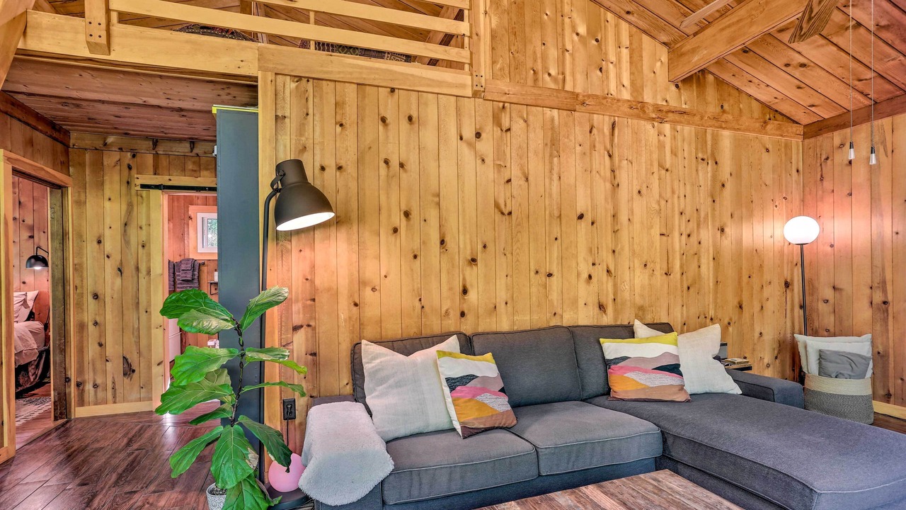 Photo of Livingroom in High Falls