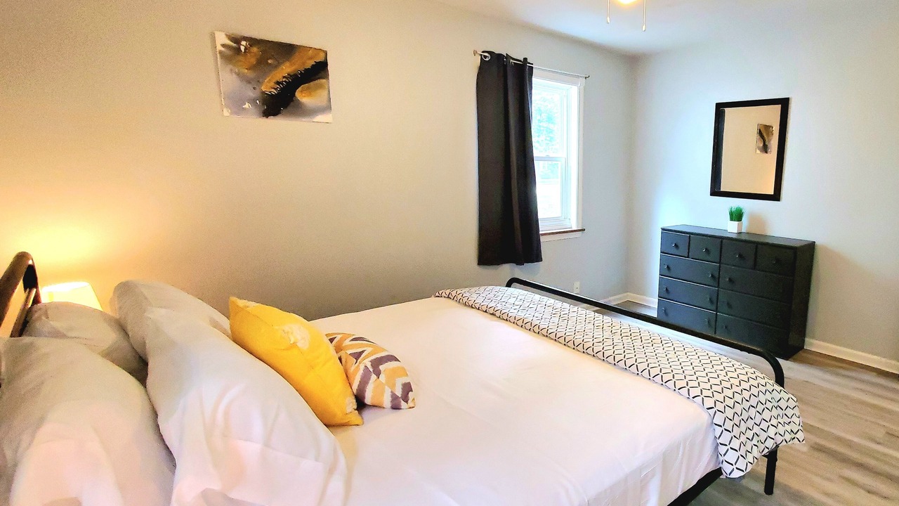 Photo of Bedroom in Richmond Heights