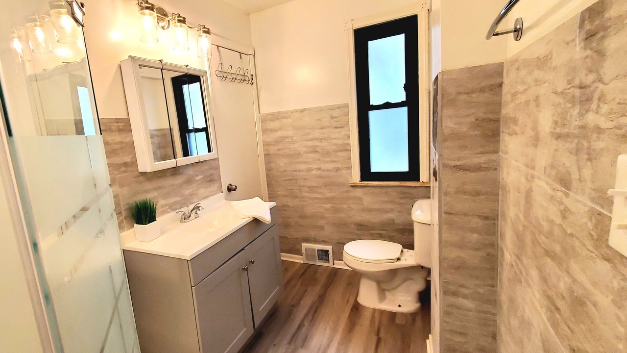 Photo of Bathroom in Richmond Heights