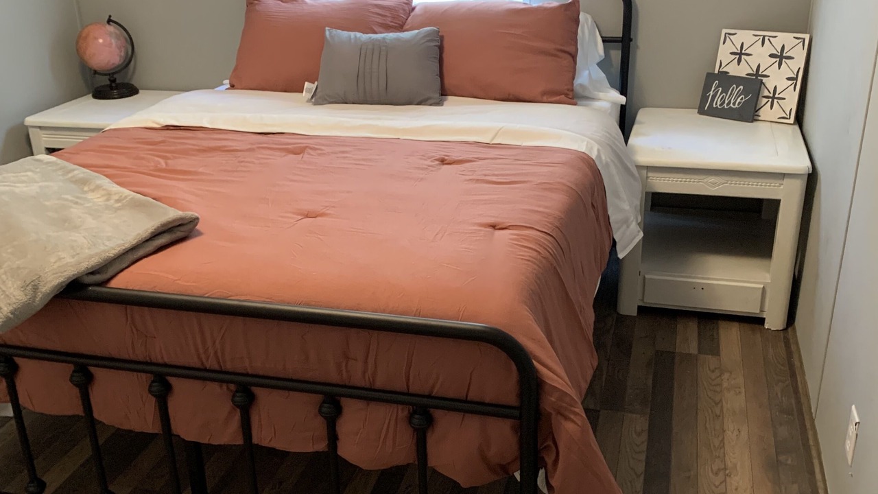 Photo of Bedroom in Nelsonville
