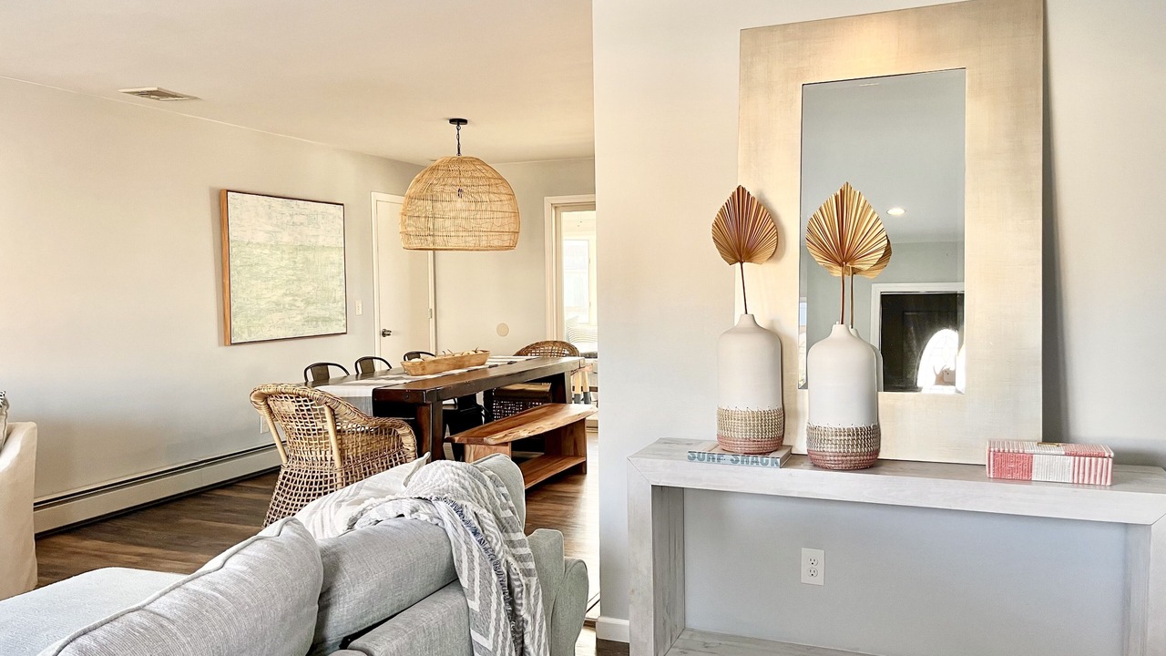 Photo of Livingroom in Point Pleasant - Toms River