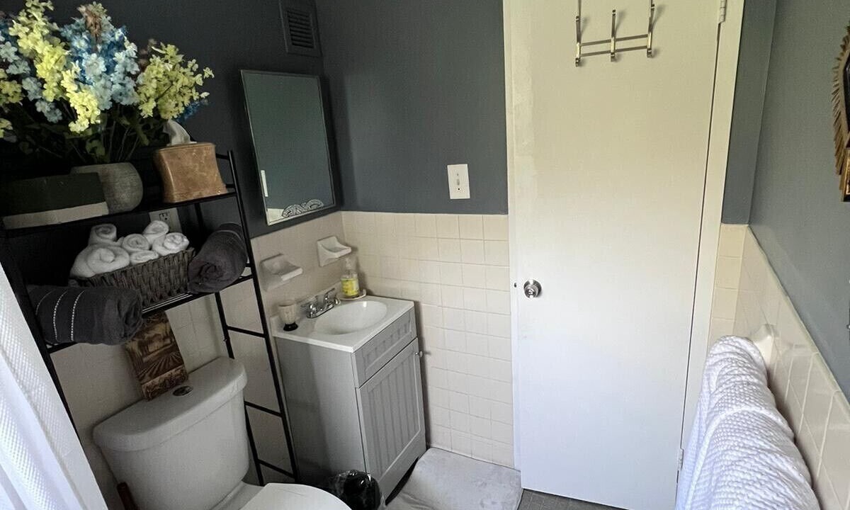 Photo of Bathroom in East New York