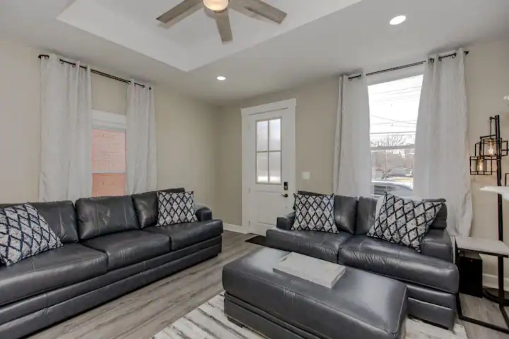 Photo of Livingroom in Latonia