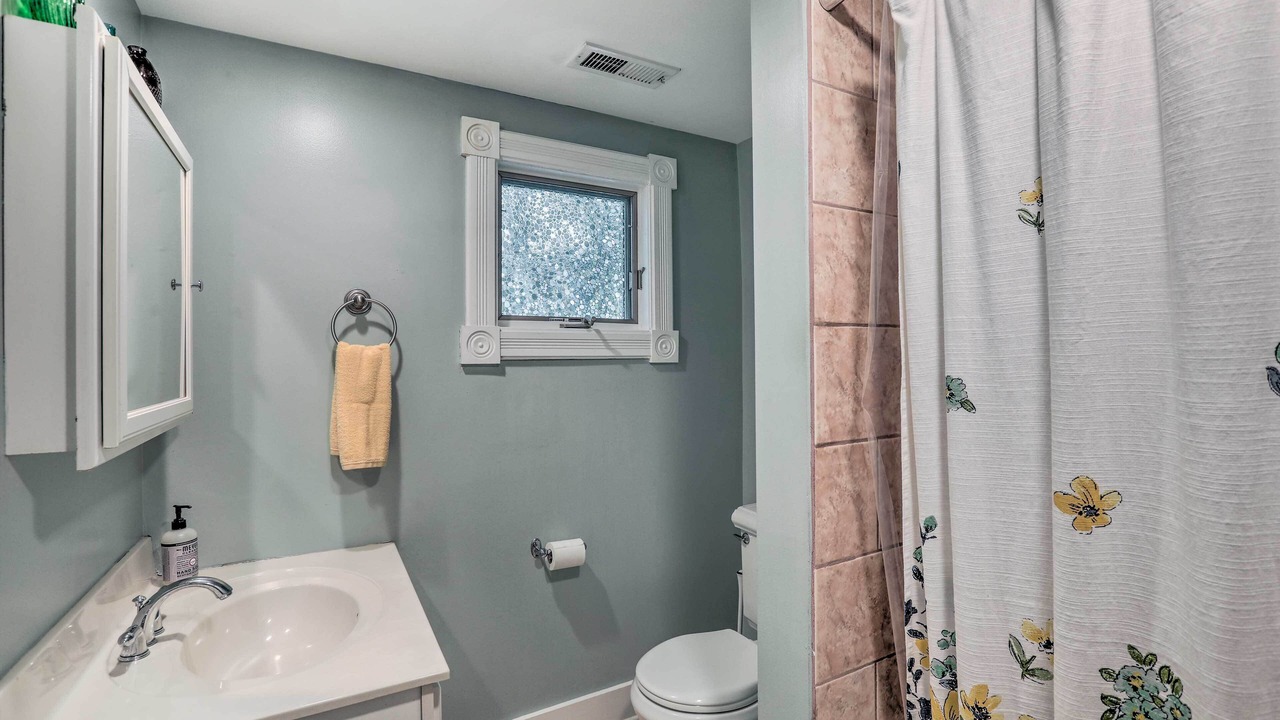 Photo of Bathroom in Lambertville