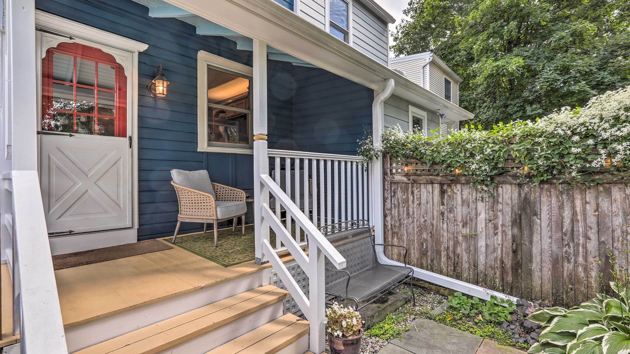Photo of Patio Balcony in Lambertville