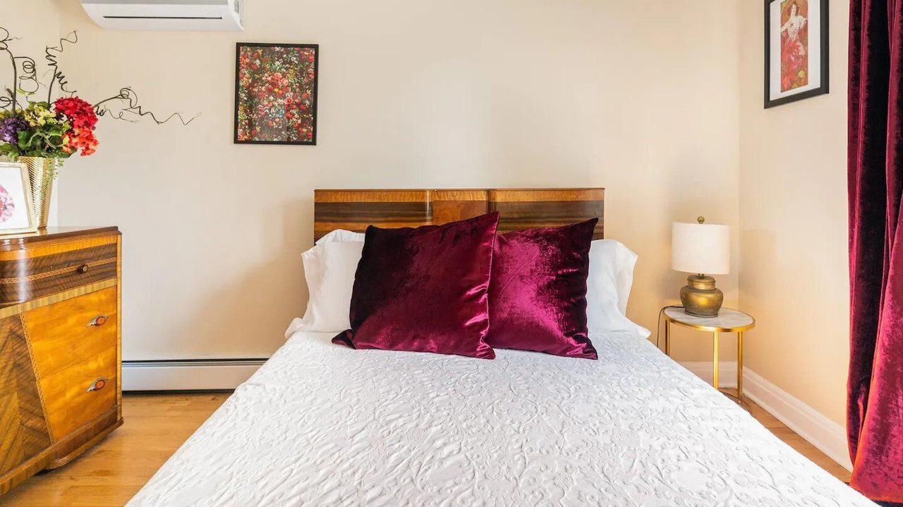 Photo of Bedroom in Drums