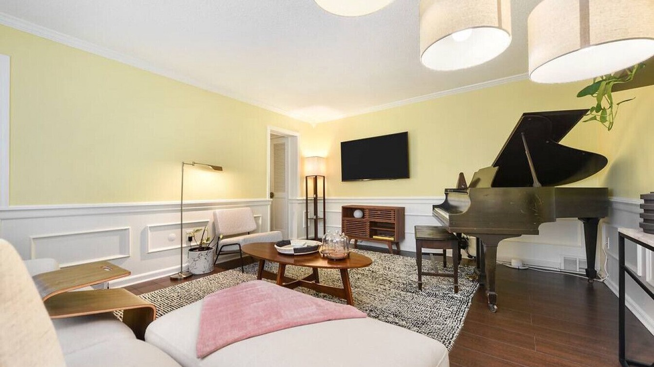 Photo of Livingroom in Bloomfield