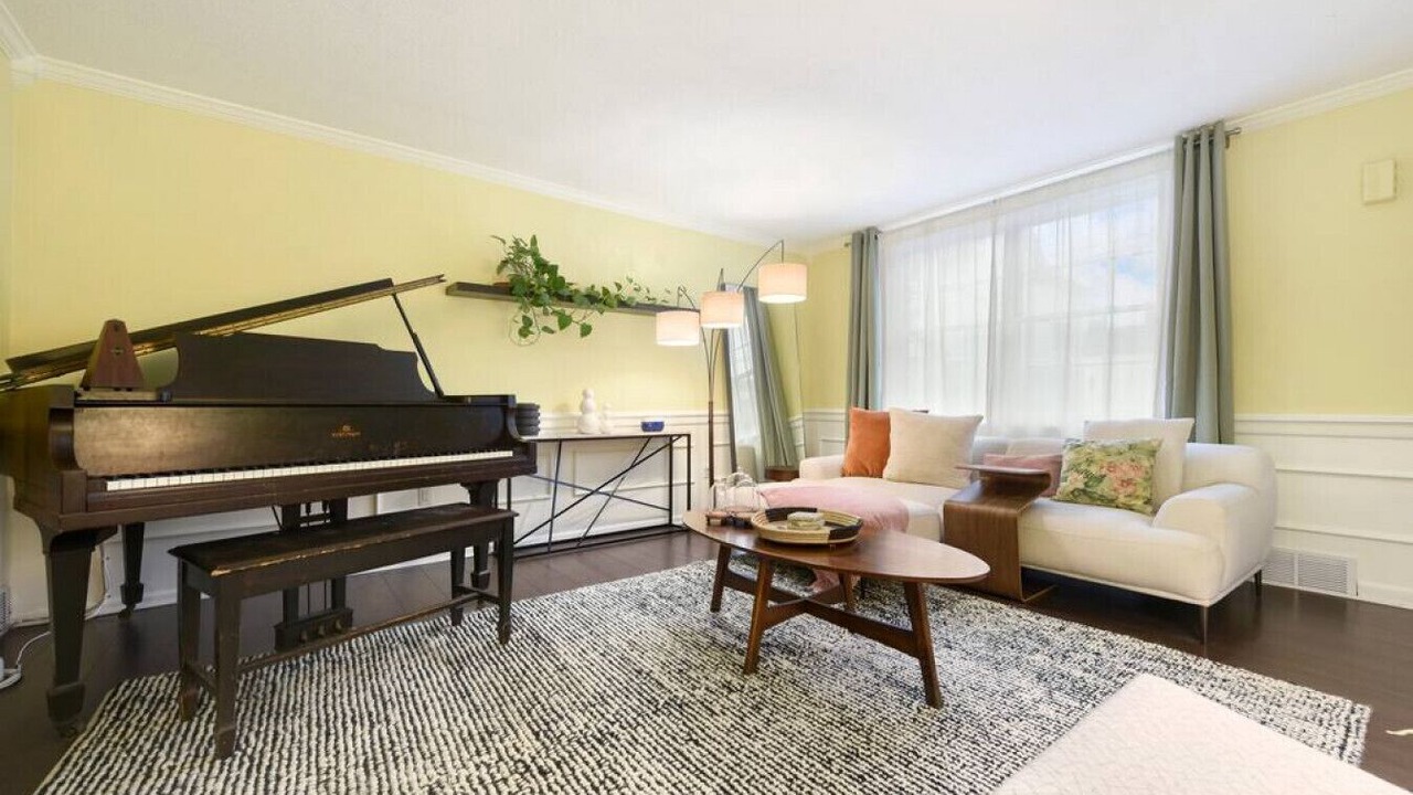 Photo of Livingroom in Bloomfield