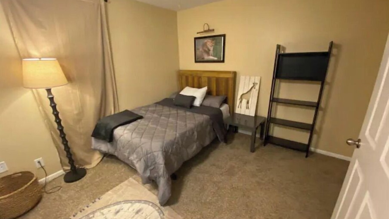 Photo of Bedroom in Highland Heights