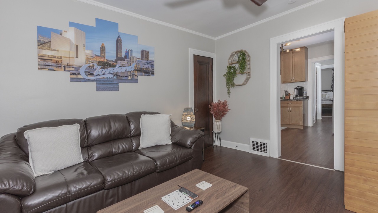 Photo of Livingroom in University Circle