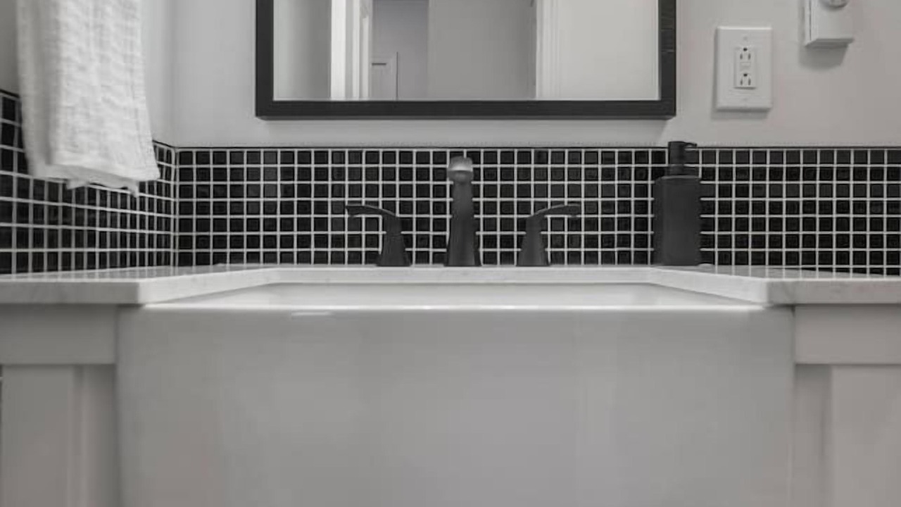 Photo of Bathroom in Romulus