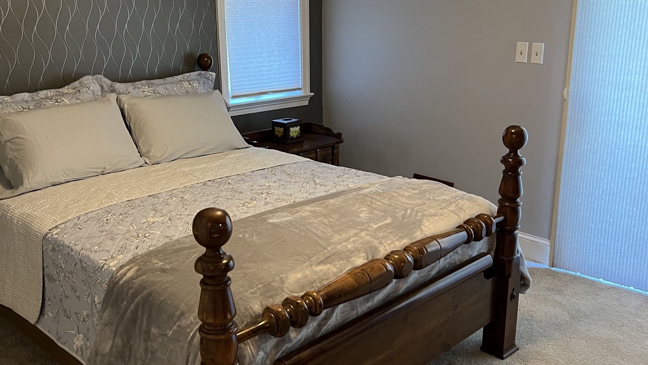 Photo of Bedroom in Sassamansville