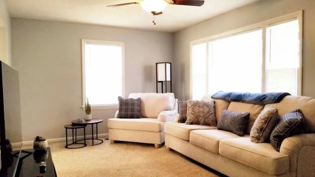 Photo of Livingroom in Hamilton