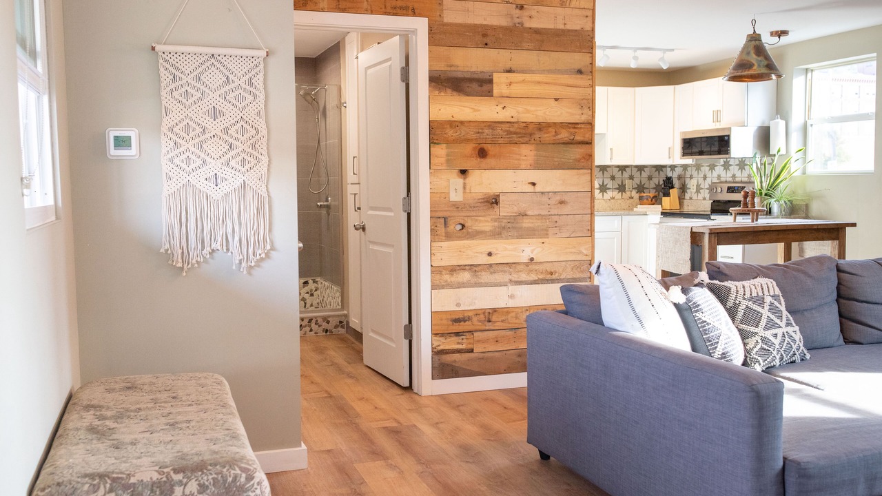 Photo of Livingroom in Pittsburgh
