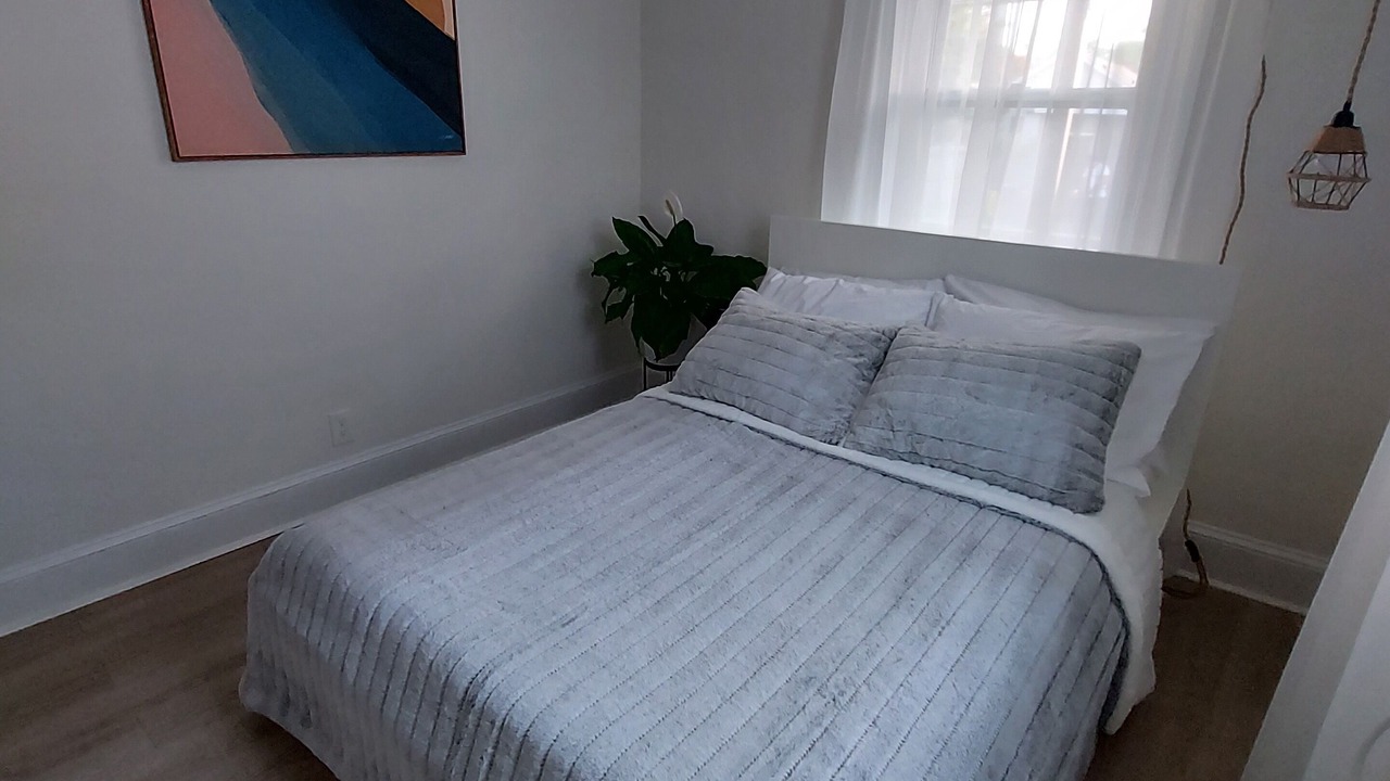 Photo of Bedroom in Ewing