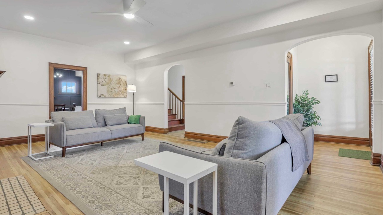 Photo of Livingroom in Merion Village