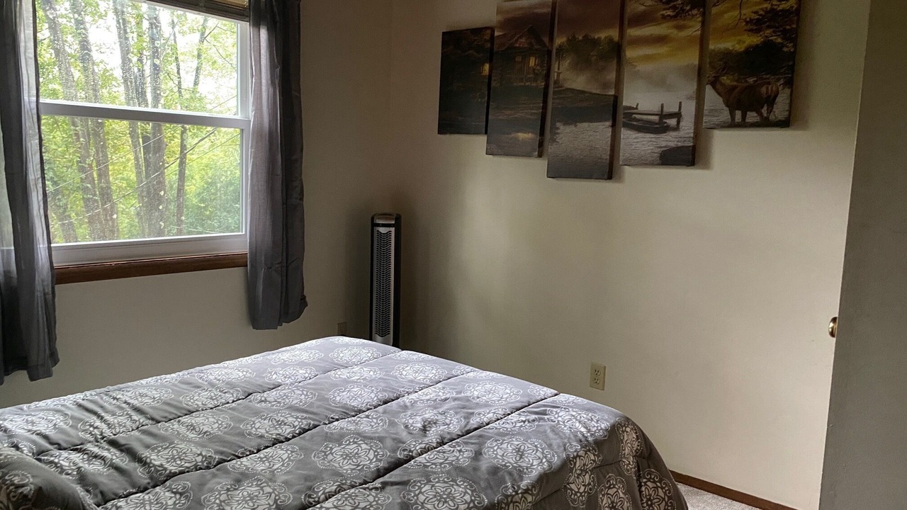 Photo of Bedroom in Lake Ariel