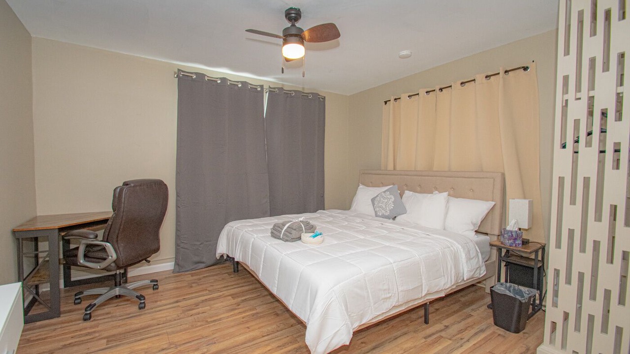 Photo of Bedroom in Miamisburg