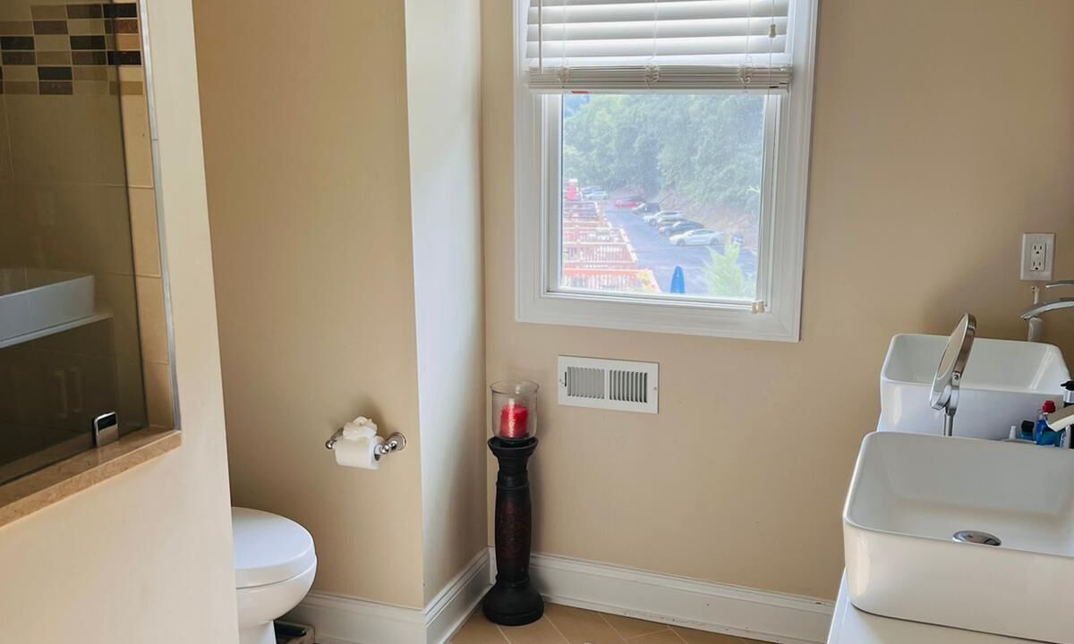Photo of Bathroom in Roxborough-Manayunk