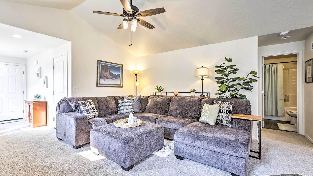 Photo of Livingroom in Southwest Ada County Alliance