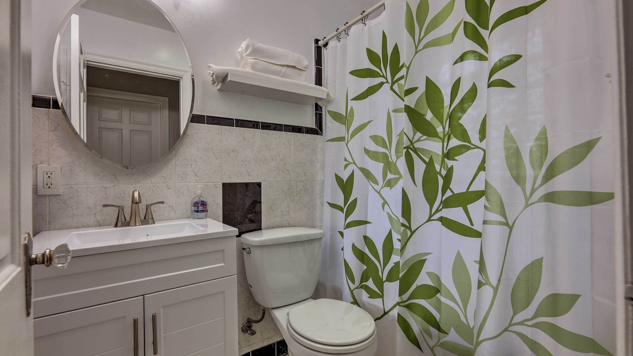 Photo of Bathroom in Roselawn Finance