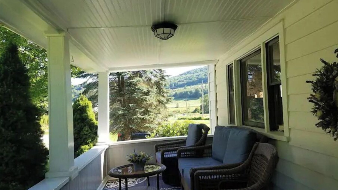 Photo of Patio Balcony in Shinglehouse
