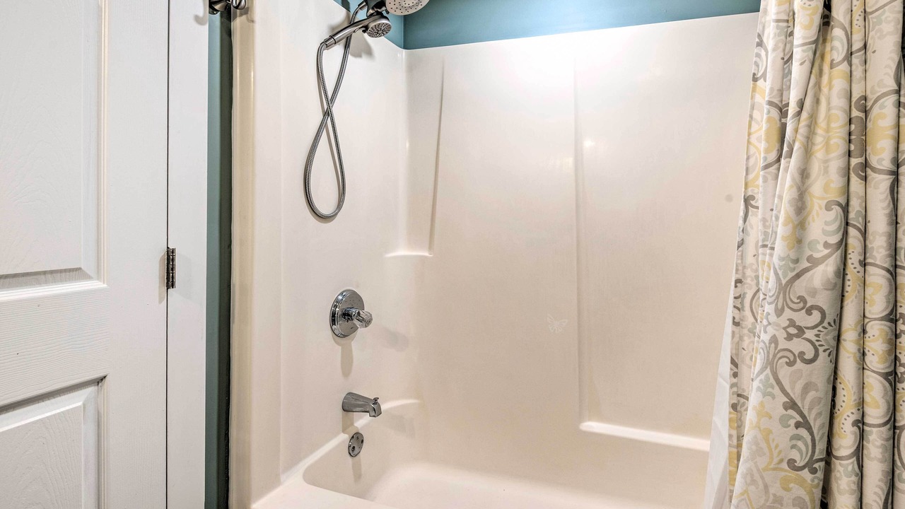 Photo of Bathroom in Rebuck