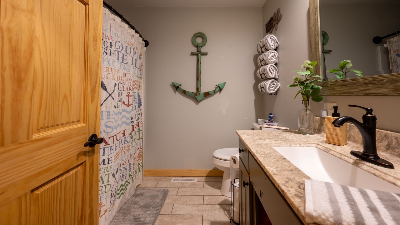 Photo of Bathroom in Treasure Lake