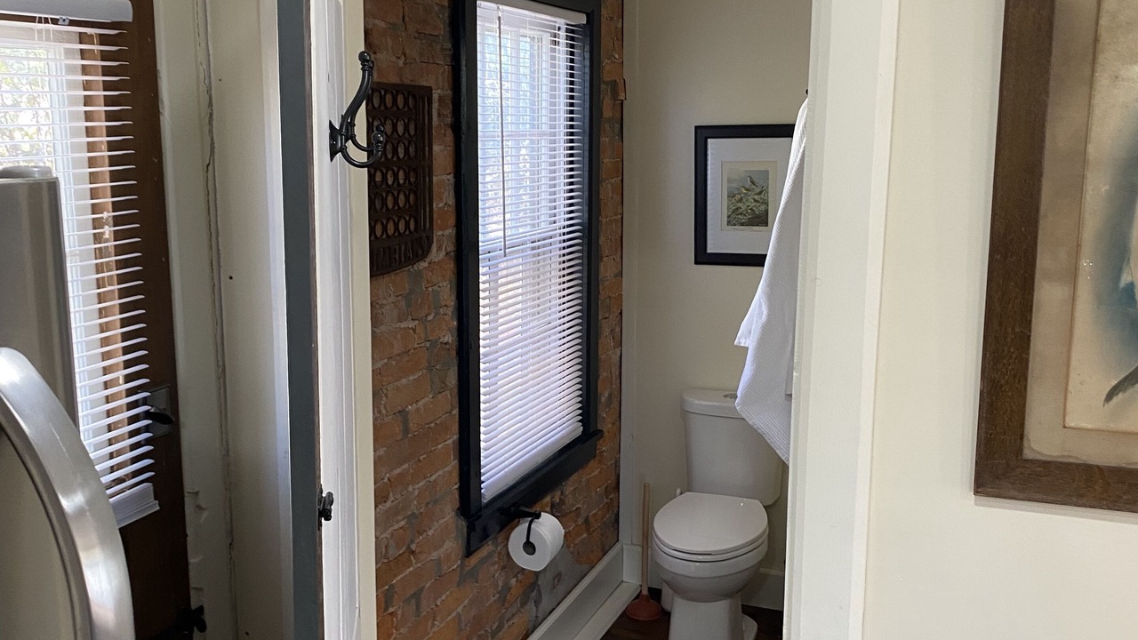 Photo of Bathroom in Keymar