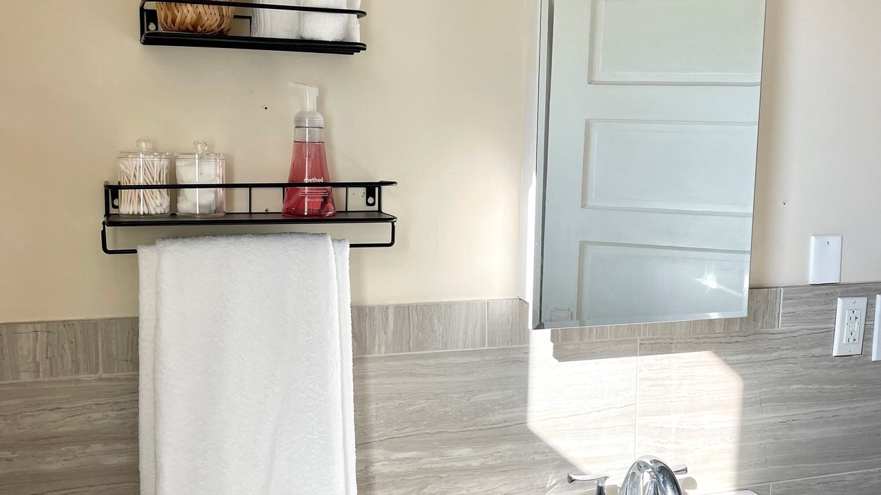 Photo of Bathroom in Hawthorne