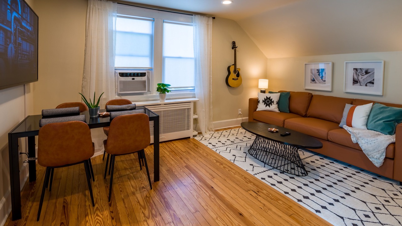 Photo of Livingroom in Hawthorne