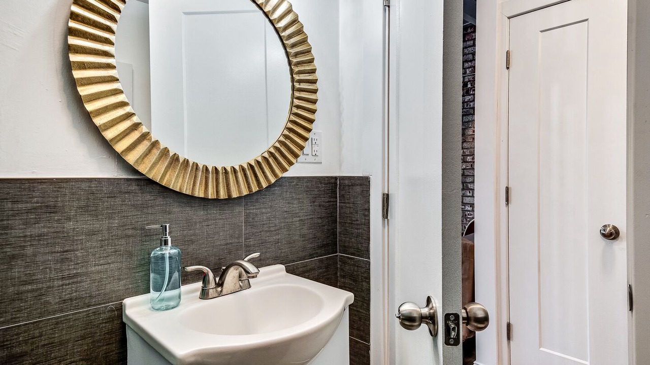 Photo of Bathroom in Powelton Village