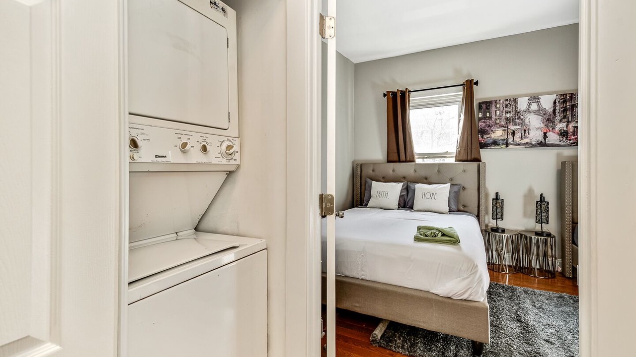 Photo of Bedroom in Powelton Village