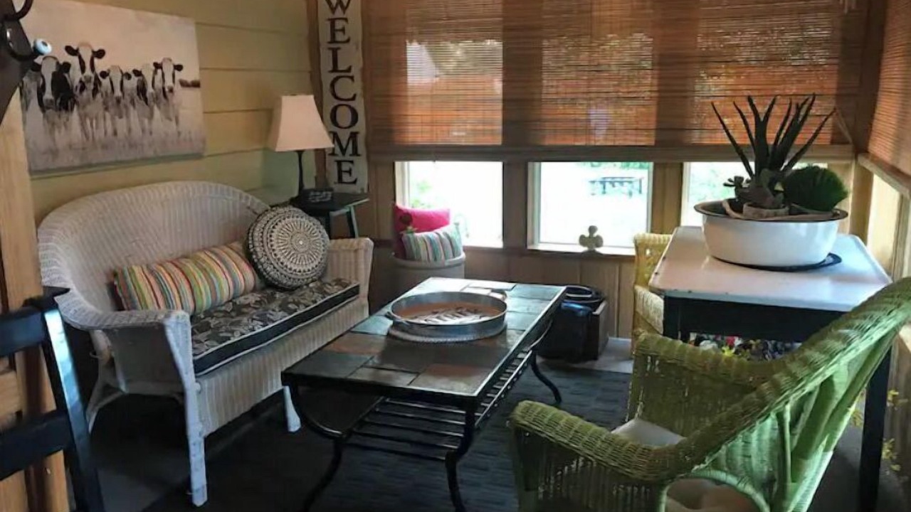 Photo of Livingroom in Erie
