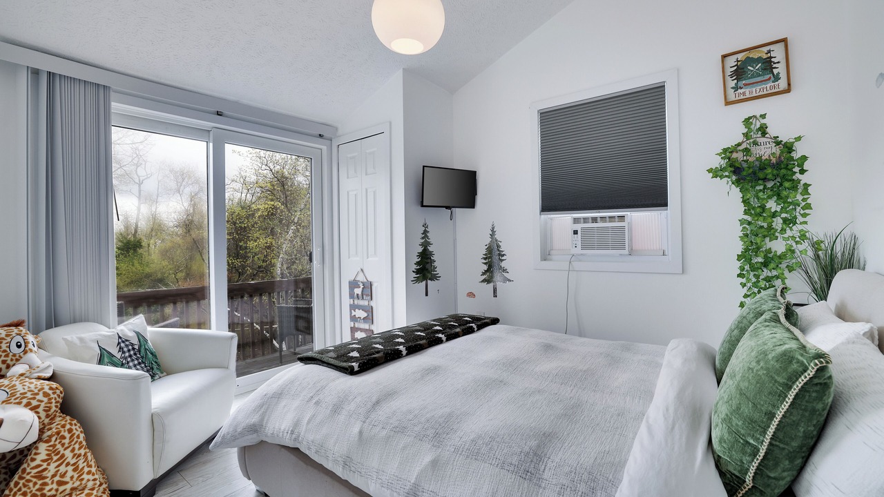 Photo of Bedroom in Long Pond