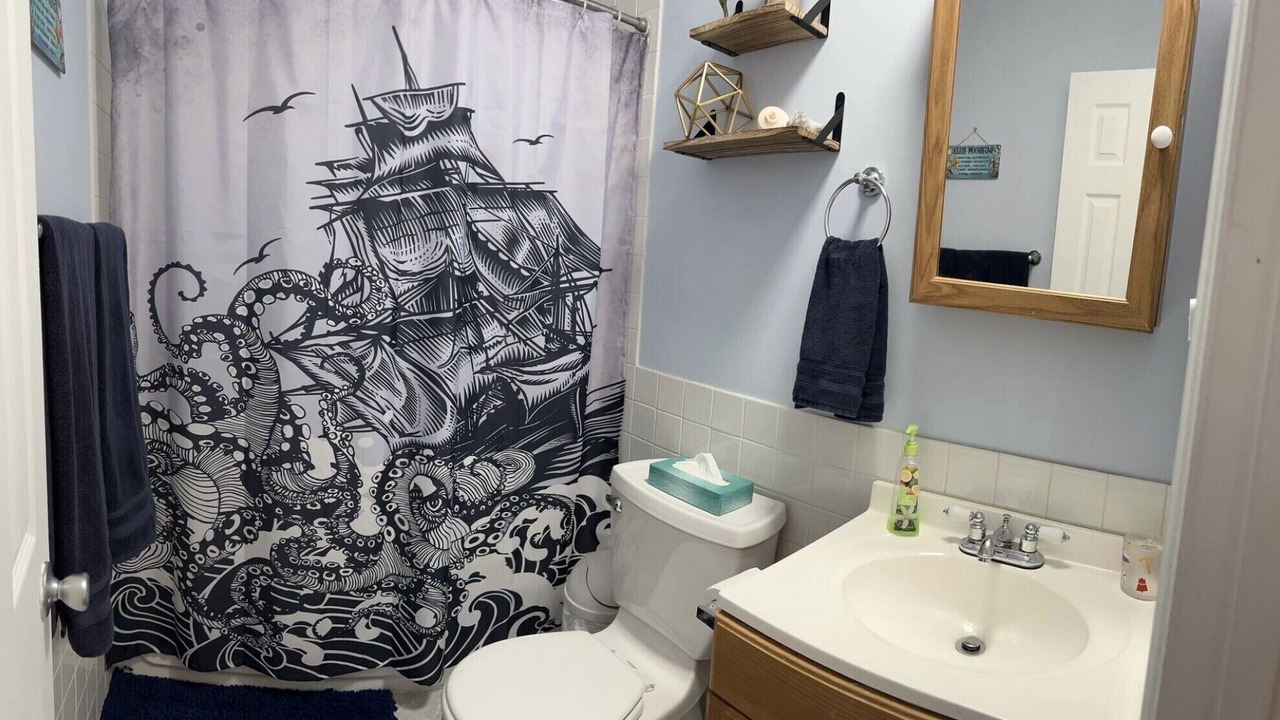 Photo of Bathroom in Fort Hancock