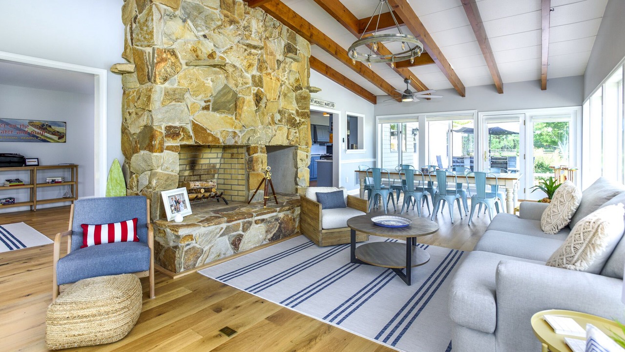 Photo of Livingroom in Unionville