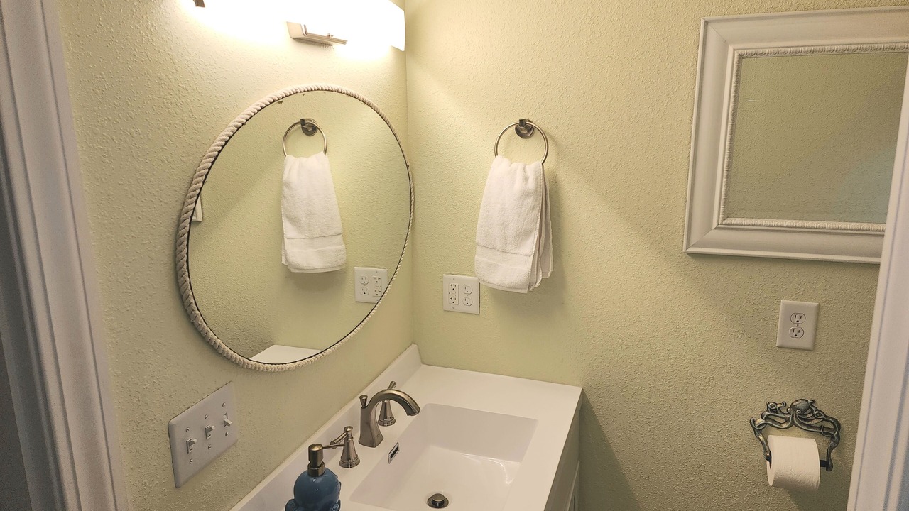 Photo of Bathroom in Port Clinton