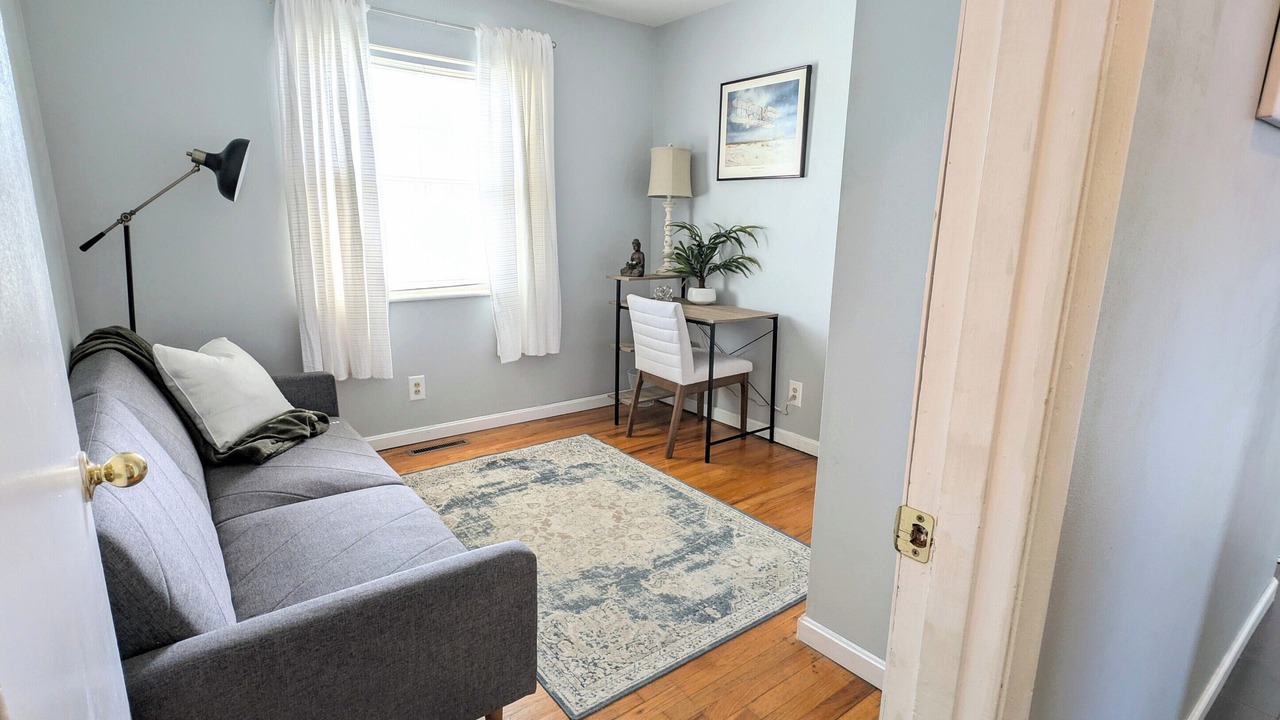 Photo of Livingroom in Highland Heights