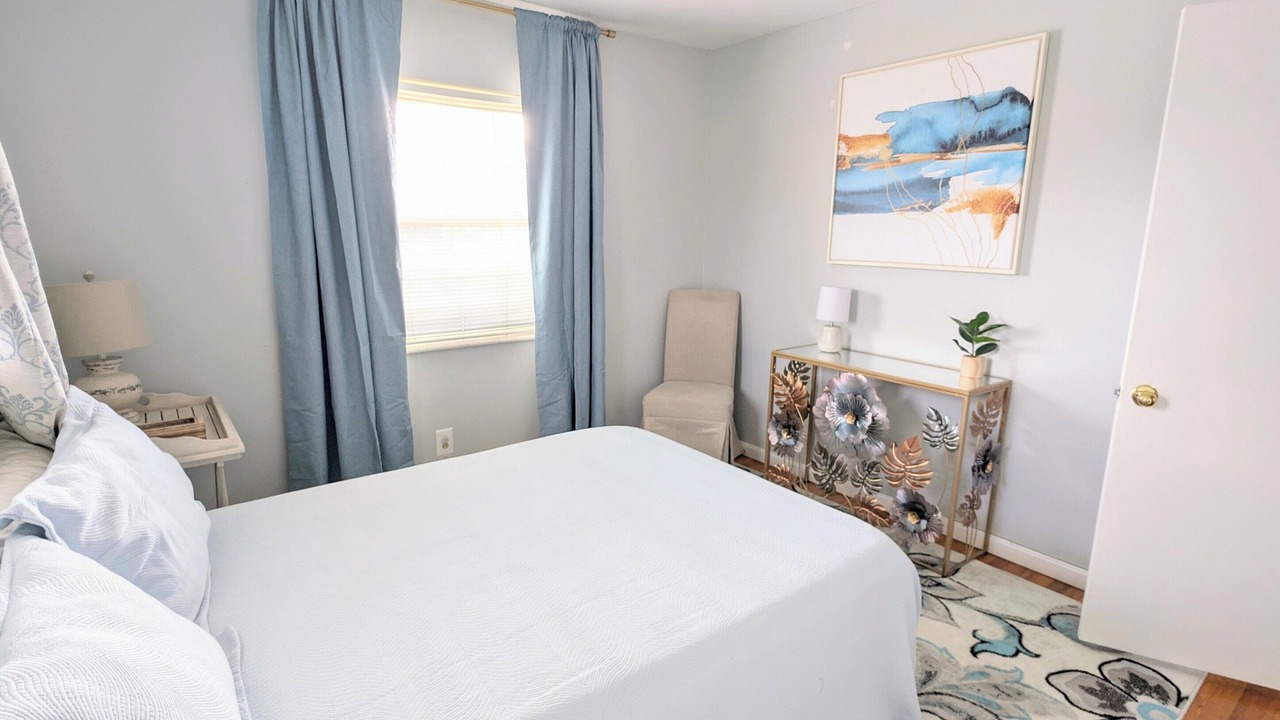 Photo of Bedroom in Highland Heights