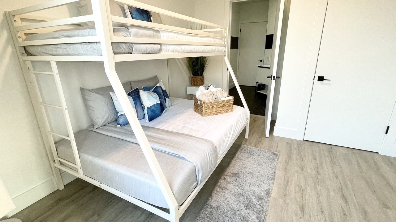 Photo of Bedroom in Elizabeth