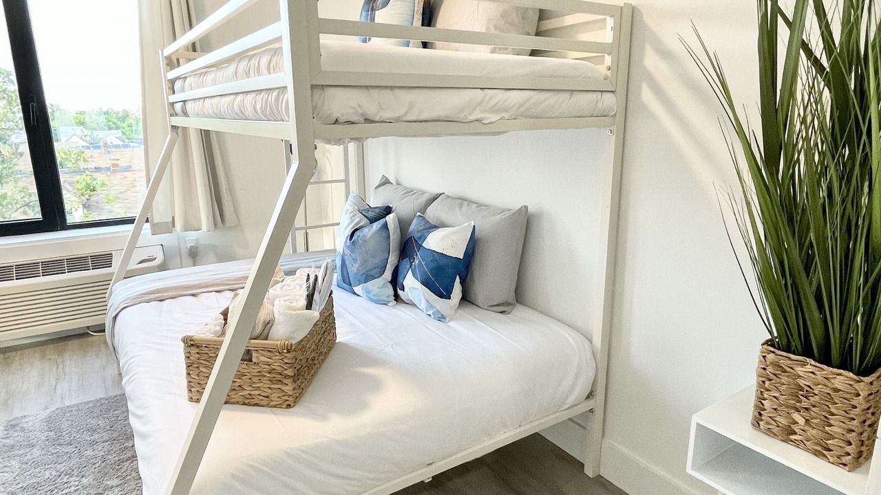 Photo of Bedroom in Elizabeth