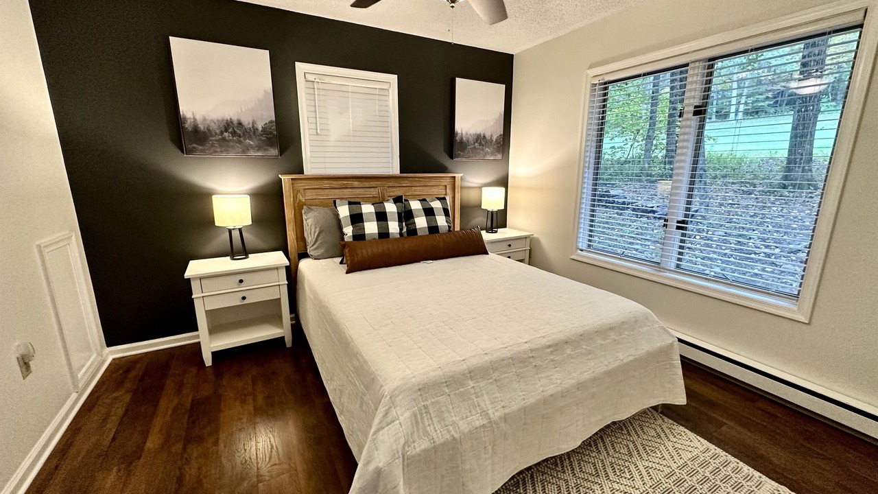 Photo of Livingroom in Chestnut Springs